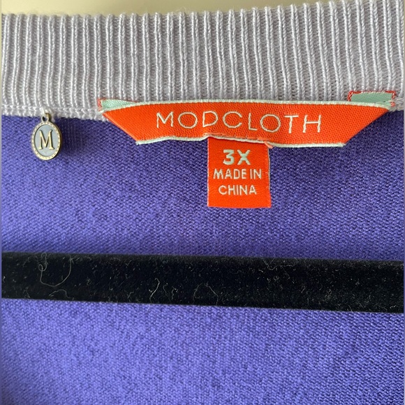 Purple ModCloth v-neck short-sleeve sweater with a cute embroidered mermaid-cat. - Picture 2 of 5